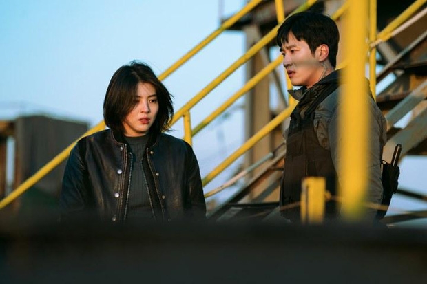 Han So Hee có cảnh nóng táo bạo trong phim mới, netizen réo tên Song Kang