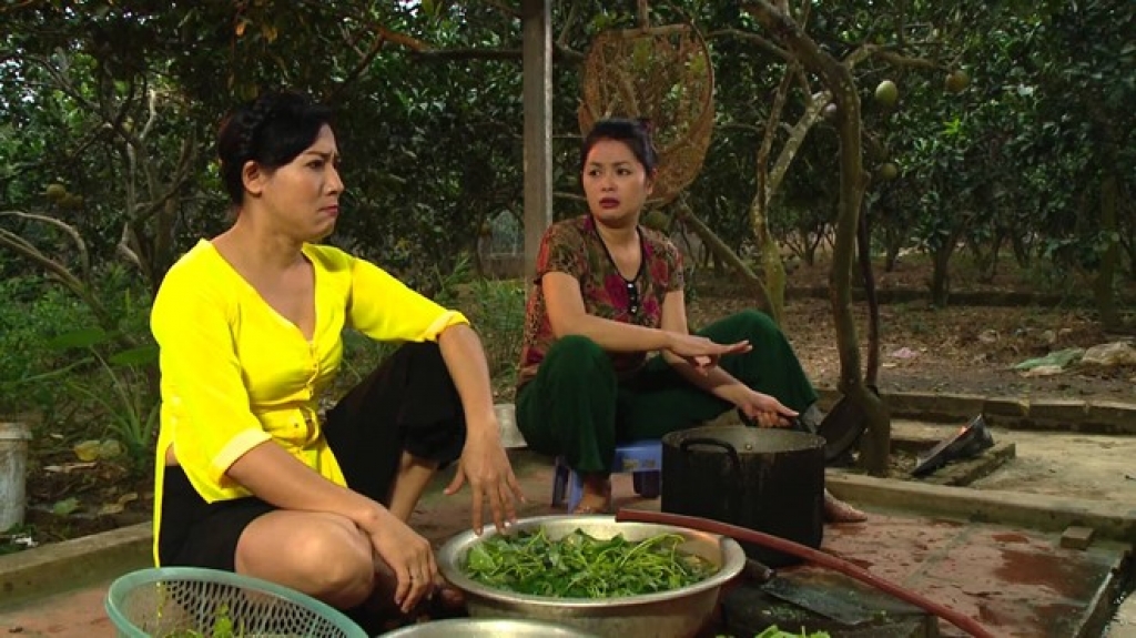 giang coi thu huyen van dien du bi khan gia nem da chay mau dau