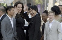 13 tuổi, Pax Thiên ngày càng chững chạc bên mẹ Angelina Jolie