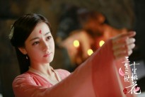 Lại đóng phim mới, Địch Lệ Nhiệt Ba được fan mong chờ thoát kiếp ‘cọc đi tìm trâu’