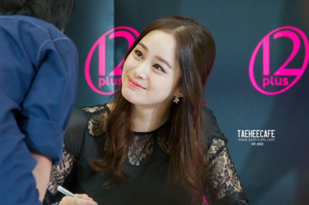 kim tae hee bi rain cap doi thien kim tieu thu va chang trai mat me vuon len thanh ngoi sao