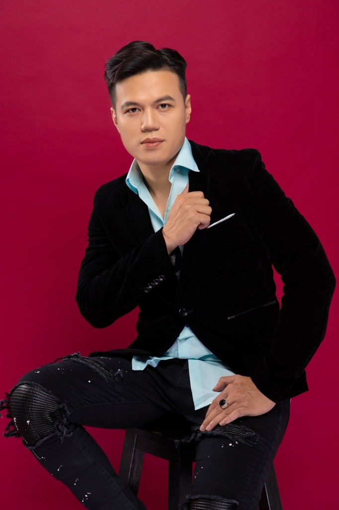 dinh dai vu tung bo anh mung ca khuc nhu gio voi may dat 50 trieu luot nghe