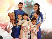 Lâm Vỹ Dạ cùng hai cậu con trai đến chúc mừng ông xã Hứa Minh Đạt ra mắt phim 'Táo quậy'