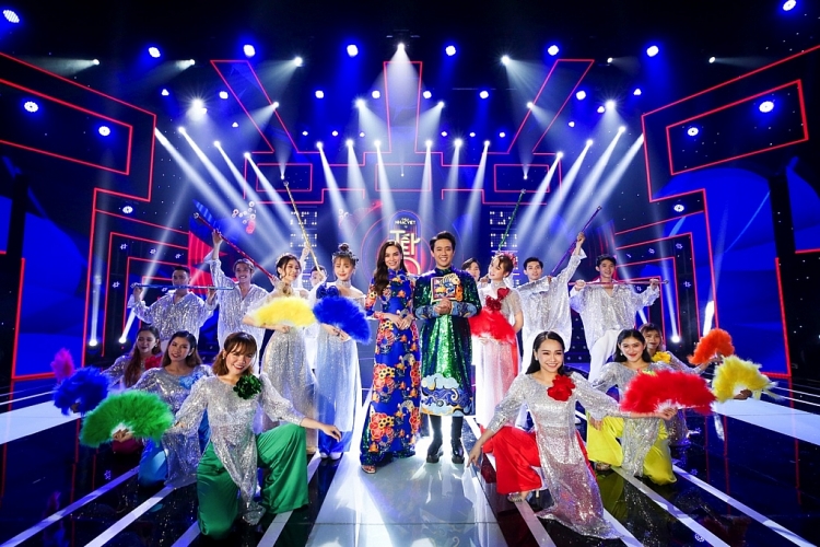 gala nhac viet tran thanh le giang lam vy da anh duc quoc khanh hoi ngo sau bo gia mang den hai kich cuoi ra nuoc mat