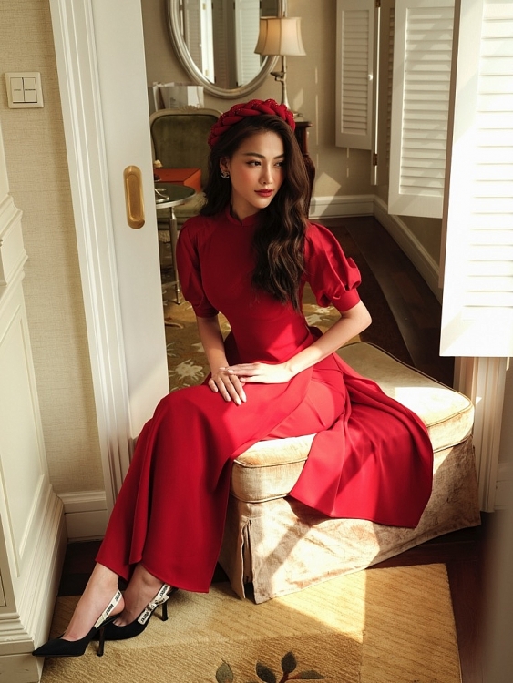 phuong khanh nen na trong ta ao dai don xuan 2020