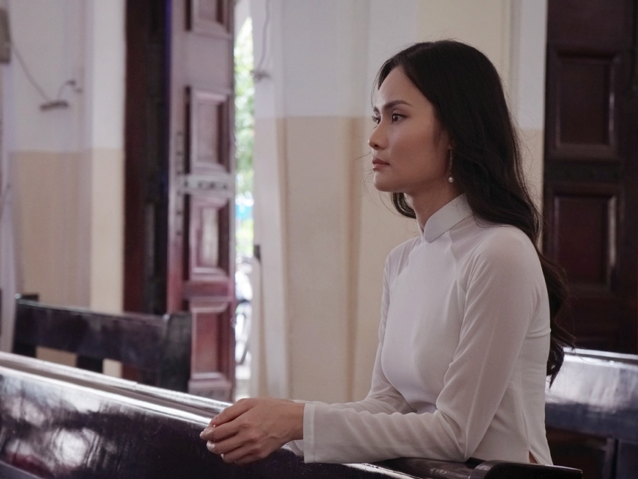 Thanh Trúc: Mảnh ghép đẹp trong MV 'Lặng lẽ một tình yêu'