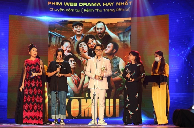 'Chuyện xóm tui' của Thu Trang - Tiến Luật thắng giải Web-drama hay nhất năm