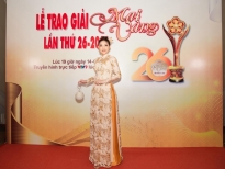 Kim Thanh Thảo diện áo dài truyền thống rạng rỡ tại giải Mai vàng 2020