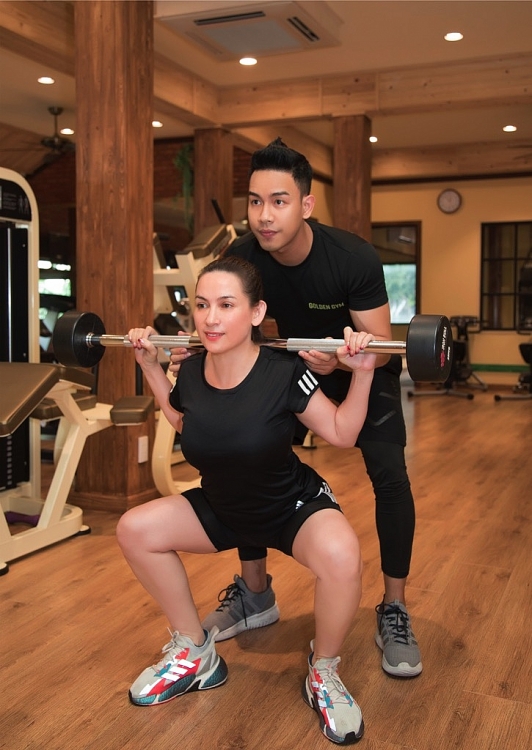 Phi Nhung kêu gọi tập thể dục nâng cao sức khỏe phòng chống Covid-19