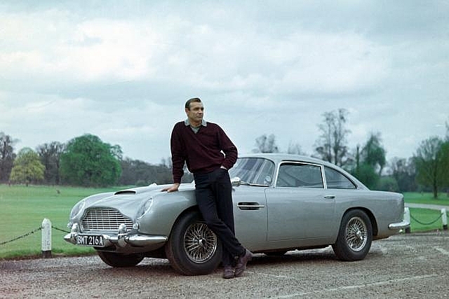 Chiêm ngưỡng 5 siêu xe kinh điển từng xuất hiện trong thương hiệu 'James Bond'