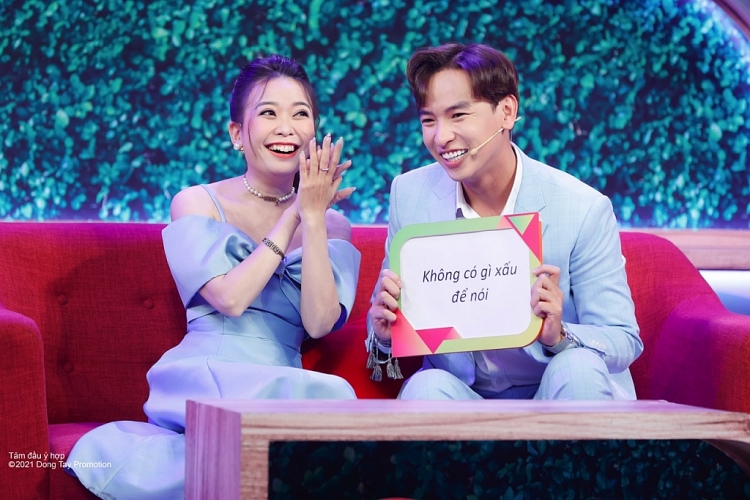 'Tâm đầu ý hợp': Ca sĩ Bảo Kun công khai vợ mới cưới, từng bị nghi ngờ giới tính
