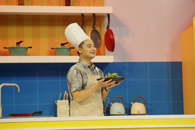 Mỹ nhân Việt 'lép vế' trước biệt tài nấu ăn của nhiều nghệ sĩ nam trong 'Thách sao nấu được'