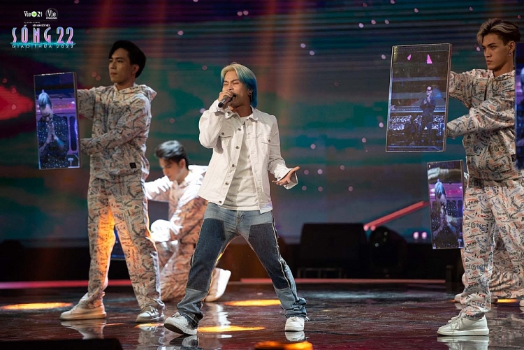 Sau khi giành giải Quán quân 'Rap Việt' mùa 2, Seachains tiếp tục công phá 'Sóng 22'