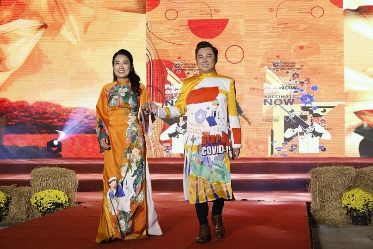 NTK Việt Hùng mang 6 BST áo dài lộng lẫy lên sân chơi Gala 'Đại sứ áo dài Việt Nam'