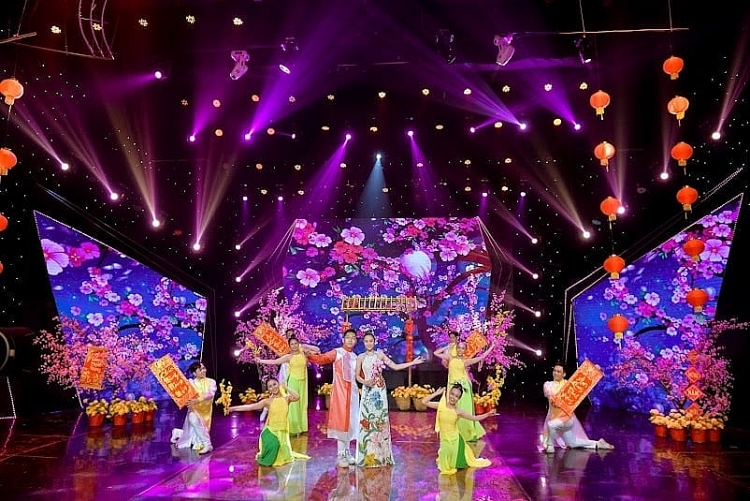 Dương Huệ ra mắt MV Tết 'Đoản xuân ca'