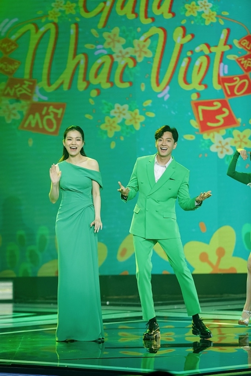 'Thập kỷ nhạc xuân' của 'Gala nhạc Việt' quy tụ đông đảo nghệ sĩ từ sao hạng A đến dàn ca sĩ gen Z