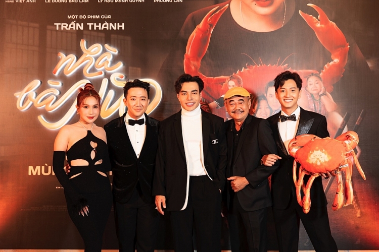 Loạt nghệ sĩ đến mừng phim mới của Trấn Thành tại Hà Nội