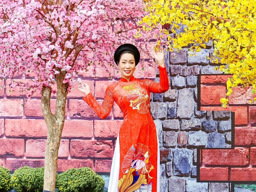 Á hậu Trịnh Kim Chi chúc khán giả đầu năm với bộ ảnh đón xuân