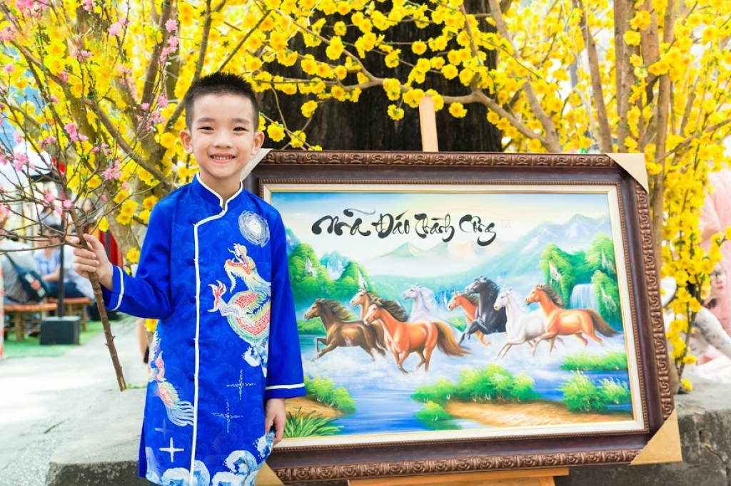 ca si hai yen 8 nam di hat khong nhan show ngay tet