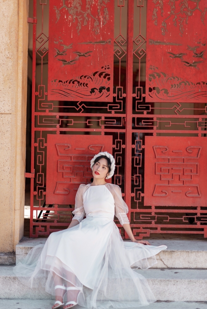 dien ao dai cach tan thanh lich si thanh nhe nhang dao pho tet