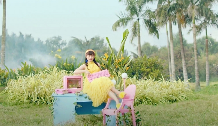 Ngọc Thanh Tâm tung MV đầu tay, kết hợp cùng Ricky Star