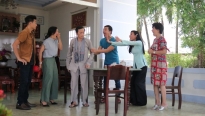 'Sui gia khắc khẩu': Bà xã Lê Huỳnh sinh con đón Tết!