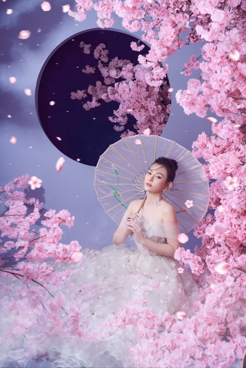 ‘Mẹ 2 con’ Thu Thủy khoe nhan sắc xinh đẹp