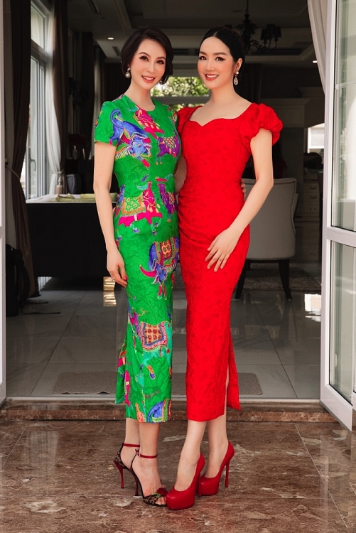 MC Thanh Mai tự cách ly 1 tháng mới gặp bạn bè sau 1 năm xa cách vì Covid