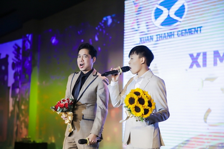 Ngọc Sơn, Hồ Văn Cường, Dương Ngọc Thái cùng xuất hiện trong sự kiện do bầu Thụy tổ chức