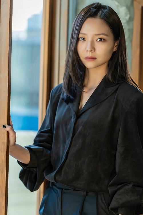 Song Seung Hun chính thức gia nhập đoàn phim 'Hiệp sĩ áo đen' của Netflix