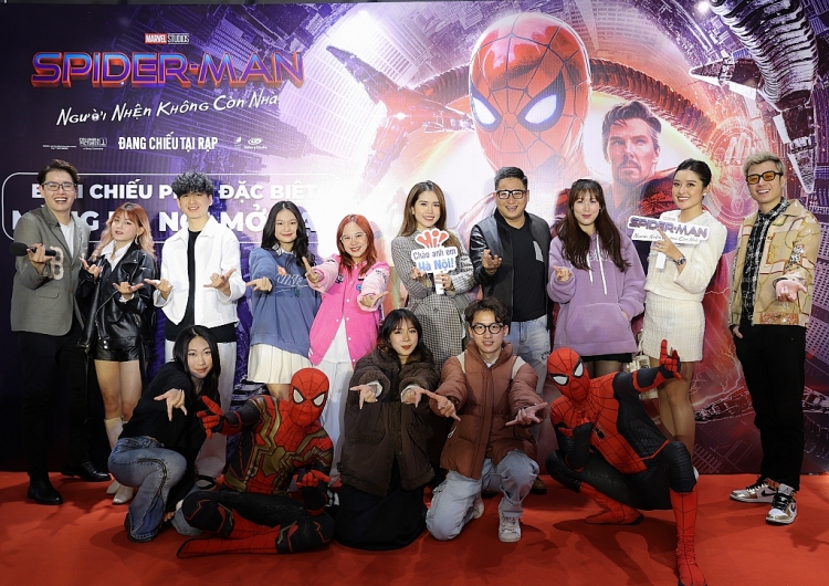 Khán giả cùng dàn sao Hà Nội háo hức xem 'Spider-Man: No Way home' trong suất chiếu đặc biệt sau 9 tháng đóng cửa