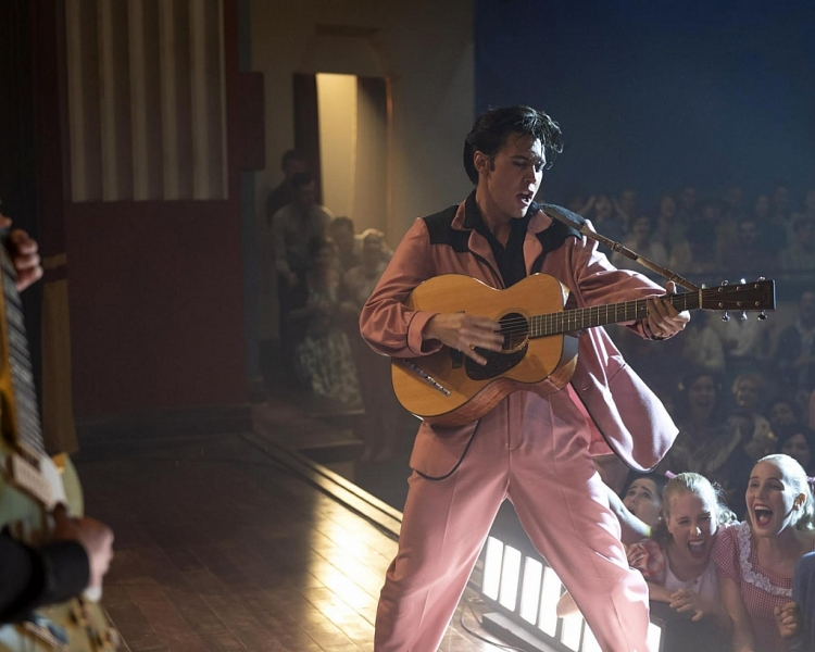 Phim về huyền thoại âm nhạc Elvis Presley sẽ ra rạp vào mùa hè năm nay