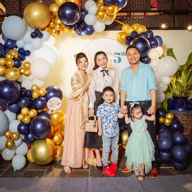 MC Anh Thơ hội ngộ hội bạn thân đình đám trong tiệc sinh nhật con trai Tăng Bảo Quyên
