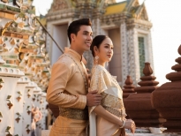 Á vương Hoàng Phi Kha tung bộ ảnh thân mật với mỹ nữ Thái Lan