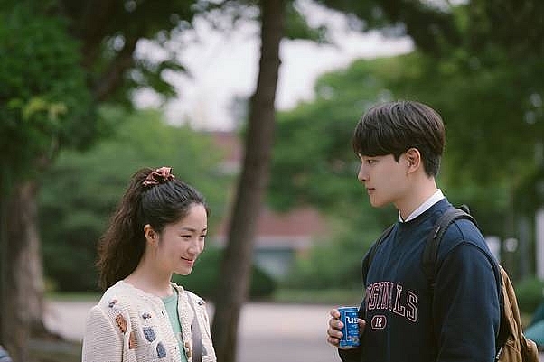 'Thanh âm tình đầu': Phim thanh xuân ngọt ngào chinh phục khán giả và giới truyền thông Hàn Quốc