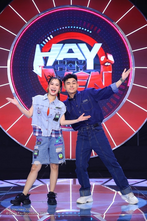 Lâm Vỹ Dạ lần đầu 'bắt tay' Jun Phạm làm MC gameshow giải trí mới