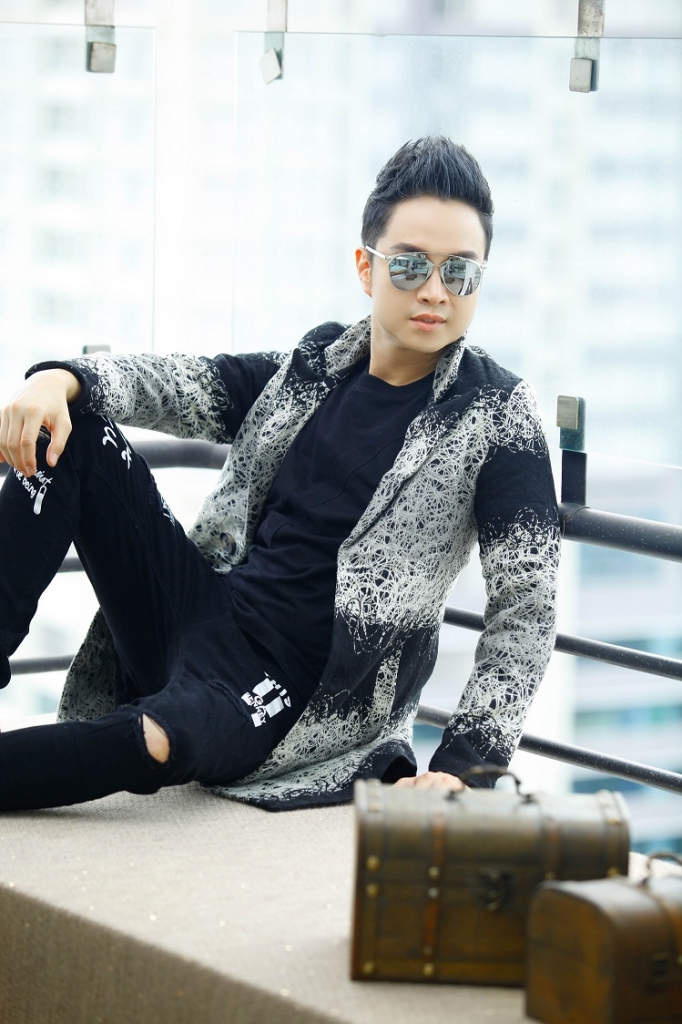 soai ca chung thuy nhat showbiz viet nhat tinh anh voi 19 nam ben ban gai