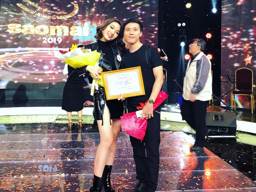 Cô gái xinh đẹp Nha Trang xuất sắc giành Giải nhất Nhạc nhẹ 'Sao Mai 2019' khu vực miền Nam
