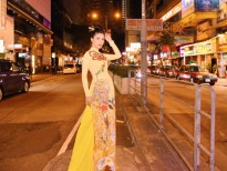 Hoa hậu Loan Vương mặc áo dài dạo phố đêm Hồng Kông
