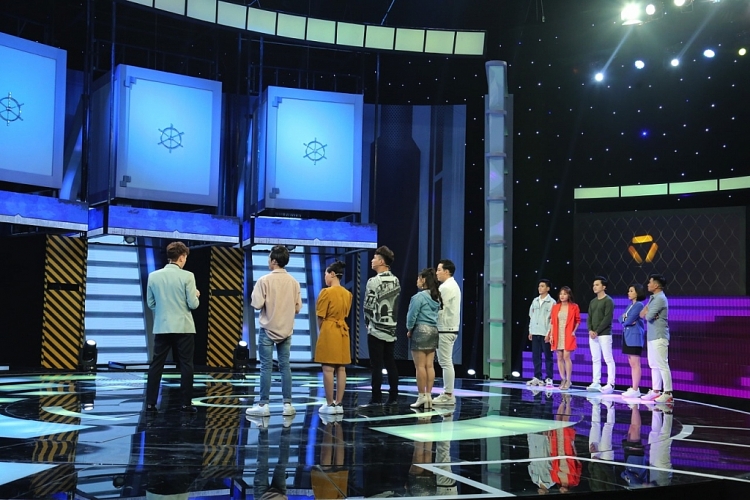 Ca sĩ Nam Cường đáp trả ẩn ý khi bị nói 'sống nhạt' giữa showbiz
