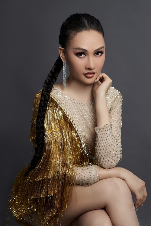 MC Phạm Kim Duyên quyến rũ, mặn mà sau 1 năm chữa bệnh trầm cảm