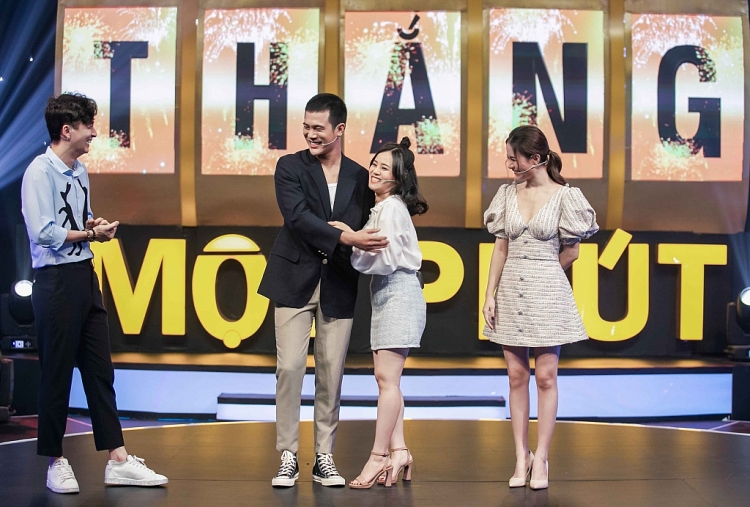 '100 triệu 1 phút': Dũng 'Mắt biếc' Trần Phong đốn tim khán giả nữ với giọng hát không thua gì Ngạn
