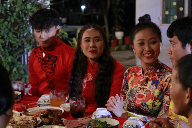 'Về nhà ăn Tết' tập cuối: Nghệ sĩ Thanh Hằng, Hoài An bất ngờ khi Hồ Bích Trâm tuyên bố tin hỷ