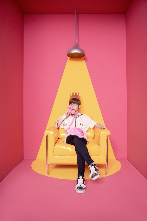 Cody hào hứng nấu 'lẩu Đỗ Hoàng Dương', khiến fan phát sốt trong teaser MV mới