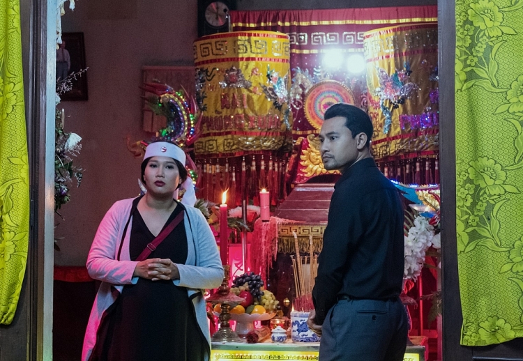 'Đêm tối rực rỡ!': Bộ phim chắt lọc từ 16 năm sống tại Việt Nam của đạo diễn người Mỹ Aaron Toronto