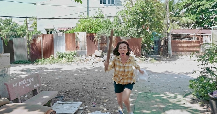 'Chuyện xóm tui 3': Hết hồn với cảnh kinh dị của Thu Trang và Lê Giang