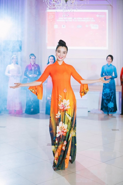 Nhà sản xuất Mai Thu Huyền tổ chức thành công sự kiện họp mặt các nữ lãnh đạo quốc tế tại Mỹ