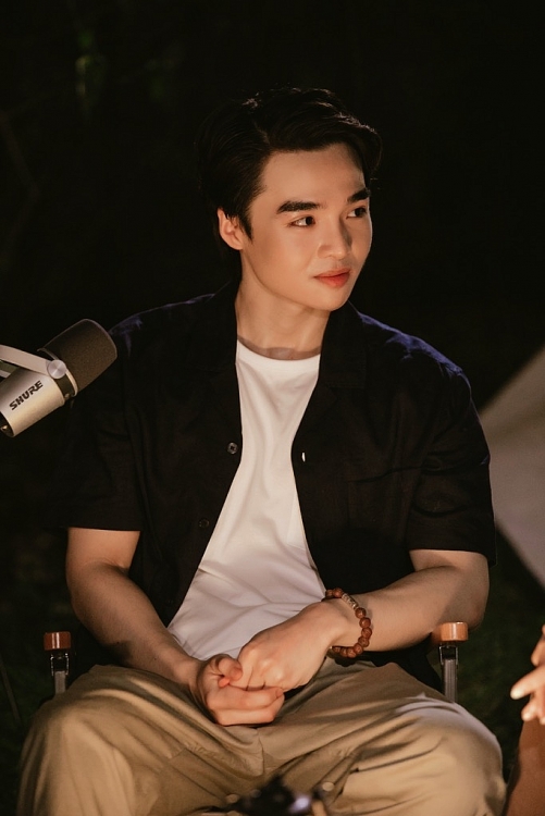 'Đắp chăn nằm nghe Tun kể' của Tun Phạm dẫn đầu 3 nền tảng streaming lớn tại Việt Nam 'Đắp chăn nằm nghe Tun kể' của Tun Phạm dẫn đầu 3 nền tảng streaming lớn tại Việt Nam