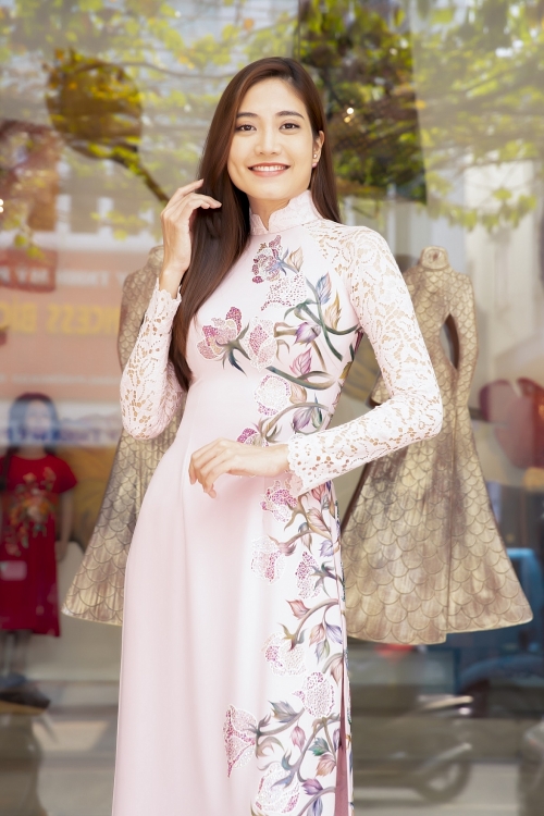 Xuất hiện đặc biệt tại show Đinh Văn Thơ, Nam Em xác nhận không dự thi 'Miss Universe Vietnam 2022'
