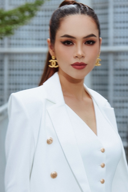 Thí sinh 'Hoa hậu hoàn vũ Việt Nam 2022' phía Nam khoe nhan sắc trước khi bước vào phần thi Interview